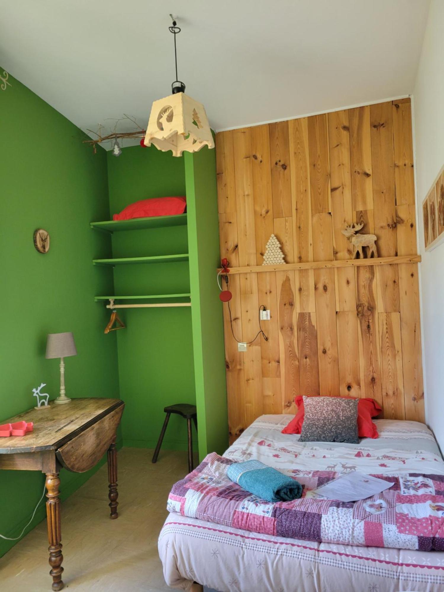 Le Sapin Rouge - Restaurant - Bar - Chambres D'Hotes Artigues  Ngoại thất bức ảnh